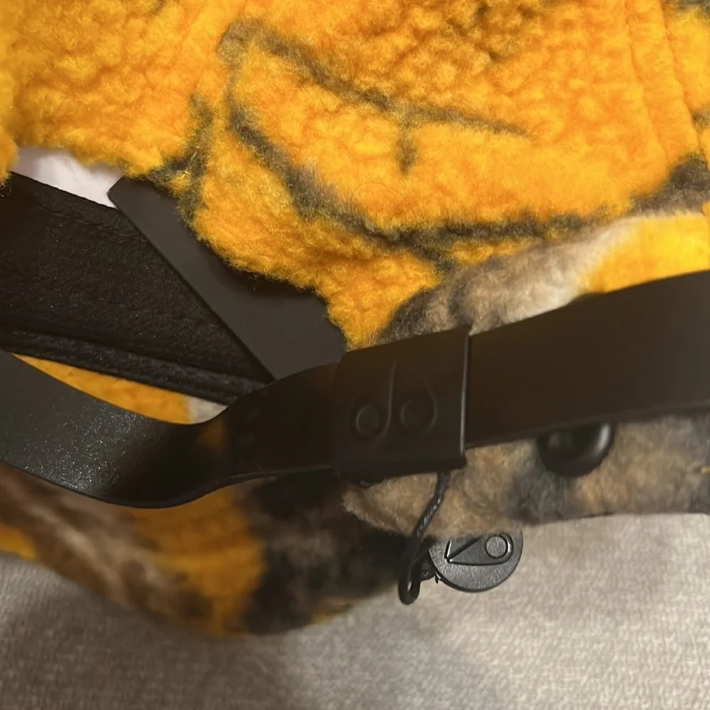 Moose Knuckles Post Malone collab adjustable hat - Picture 8 of 9